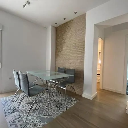 And Cozy In Apartment